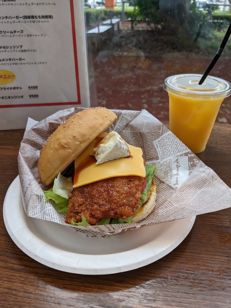 take_1014's tweet photo. 下田バーガー
これめちゃ美味いな！ https://t.co/ODgPVbf9bQ