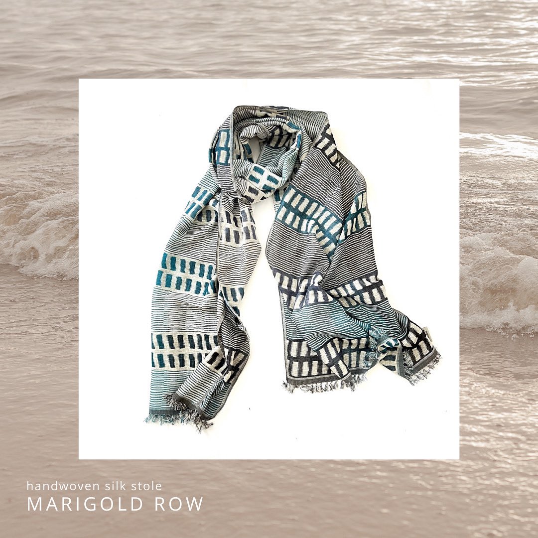 MarigoldRow's tweet photo. Summer Cool.
Handwoven Silk Stole. 
Available now.
.
.
.
#handwoven #handcrafted #stole #accessories #scarf #finetextiles #onlineshopping #womensfashion #marigoldrow #marigold_row https://t.co/NCbCXieYiO