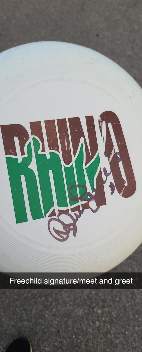 BarefootUlti's tweet photo. I wanna thank @theSPlKEZlLLA again for signing my @RhinoUltimate disc I've had for nearly 10 years. You're my boy blue! Good luck 🇺🇲 going for 🥇tomorrow! https://t.co/fhzDdOnVRi
