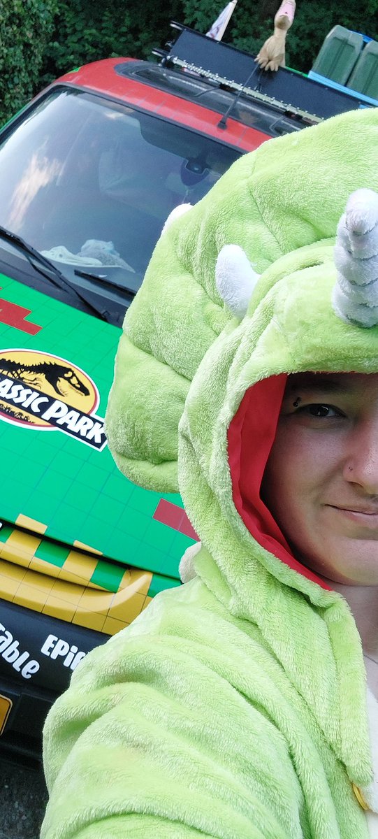 ZVlinder's tweet photo. So Rawrrdy for #buddapest #rally with @SirRoroto https://t.co/A1qArCVqeZ