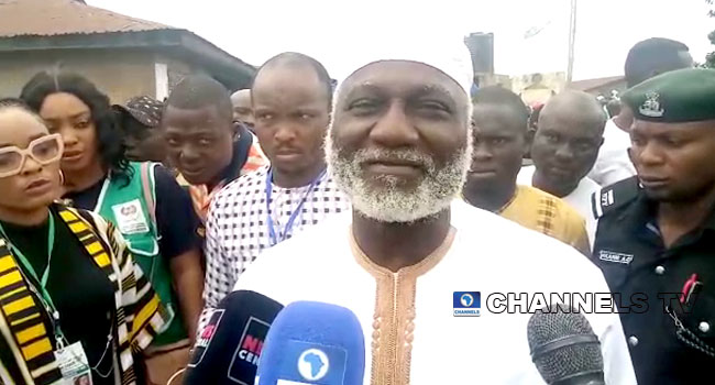 channelstv's tweet image. LP’s Yusuf Votes, Says Nigeria In Trouble If Vote-Buying Mars #OsunDecides2022 
channelstv.com/2022/07/16/lps…