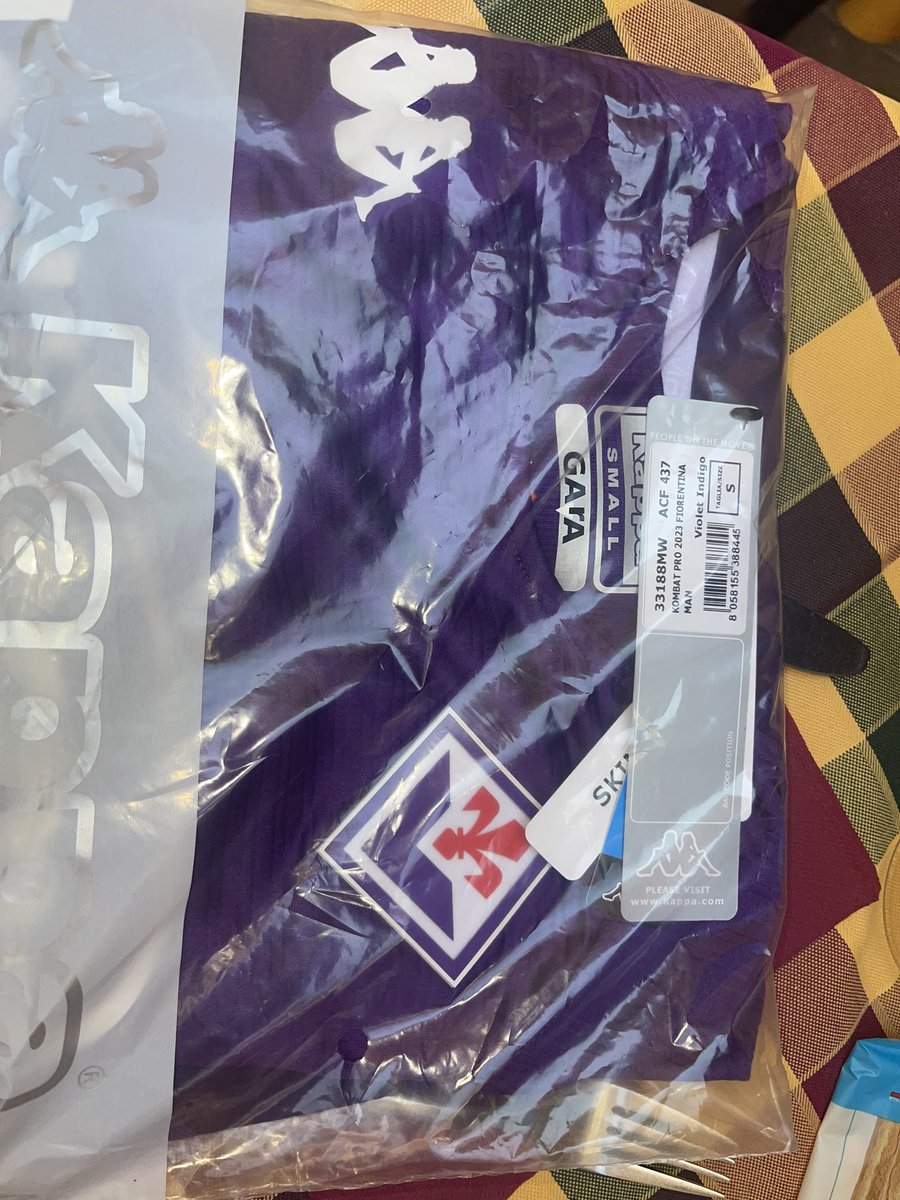 FindsFooty's tweet photo. Rate my new shirts from my holiday out of 10?
#FootyFinds #RetroFooty https://t.co/cFTGJhJPta