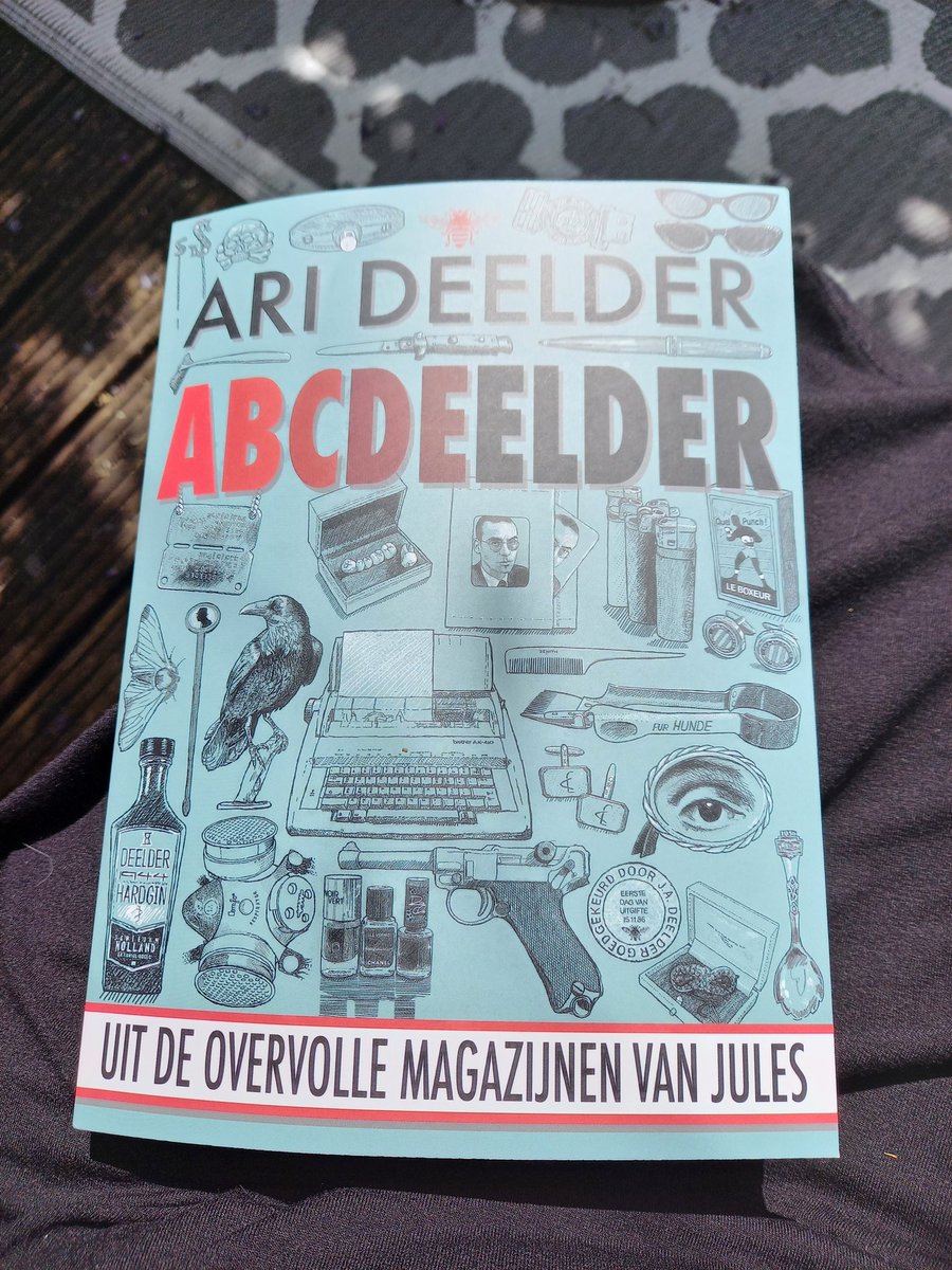 ienapiena's tweet photo. Echt een heel fijn boek. Origineel inkijkje in het leven van Jules. Liefdevol en humoristisch geschreven door dochter Ari en geweldig geïllustreerd. #Deelder https://t.co/1RRfliuYsL