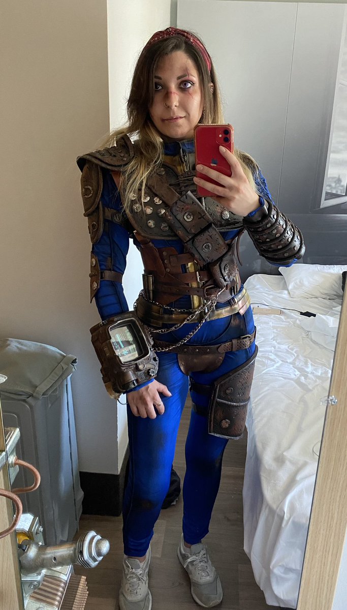 dragunova_cos's tweet photo. Let’s go Japan Expo Jour 3 ! 🔥 https://t.co/pYaX13lA0D
