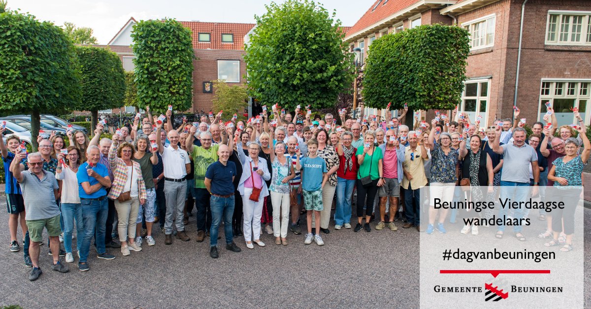 Gisteravond wenste burgemeester Daphne Bergman onze Beuningse Vierdaagse wandelaars veel succes. Dit zijn de bikkels die aan de start gaan verschijnen! Traditioneel kreeg iedereen een leuk presentje uitgereikt. Veel succes! #nijmeegsevierdaagse #dagvanbeuningen 

📸 Niels Aarts