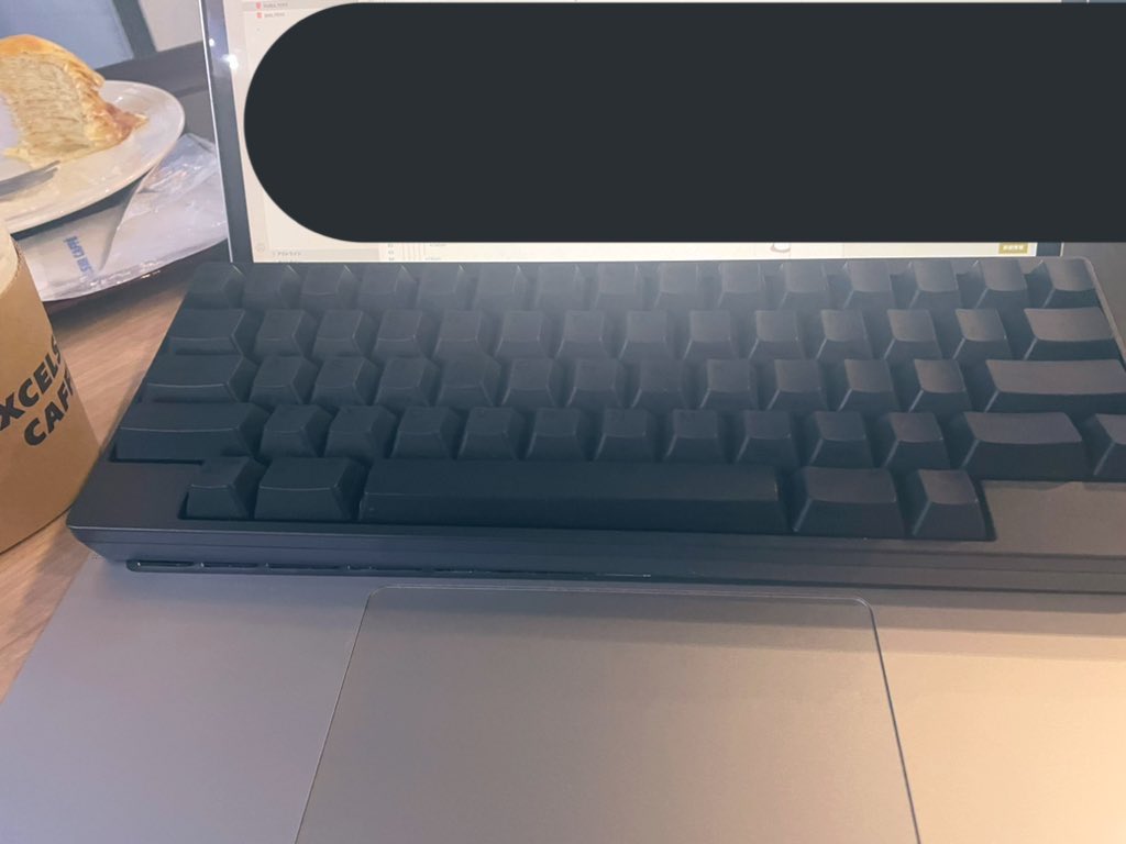 yayoitech's tweet photo. 皆さんおすすめのキーボードってありますか？
#駆け出しエンジニアと繋がりたい https://t.co/EgbBTLfMCi