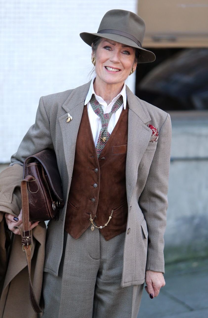 Happy Birthday to Lorraine Chase, 71 today 
