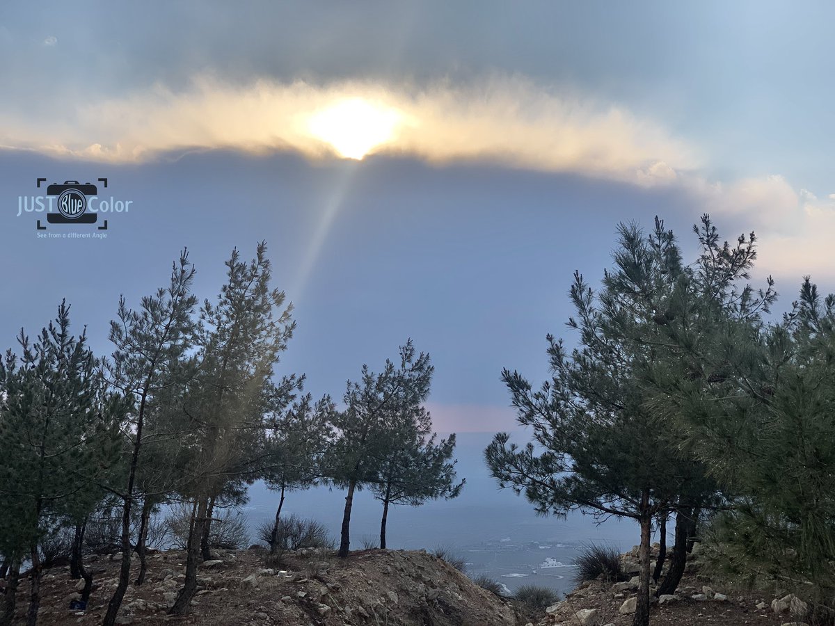 JustBlueColor's tweet photo. Beautiful Nature of Kurdistan Region 
#See_from_a_different_Angle https://t.co/fWWS8cfFyl