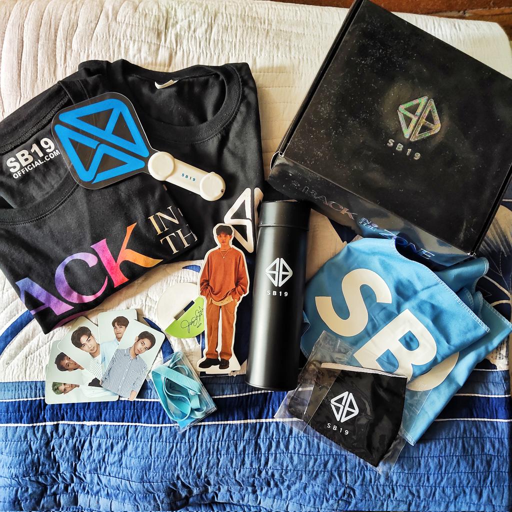 urXnoona's tweet photo. HI A'TIN!! I'm selling my SB19 Merch package, this is a very very hard decision but I  have to since I am short on budget to buy some rendering materials like 'Mechanical Pens, tracing paper and such' btw I am an Interior Design student :)) If interested pm me asap🥲++ https://t.co/RXLM2IujSS