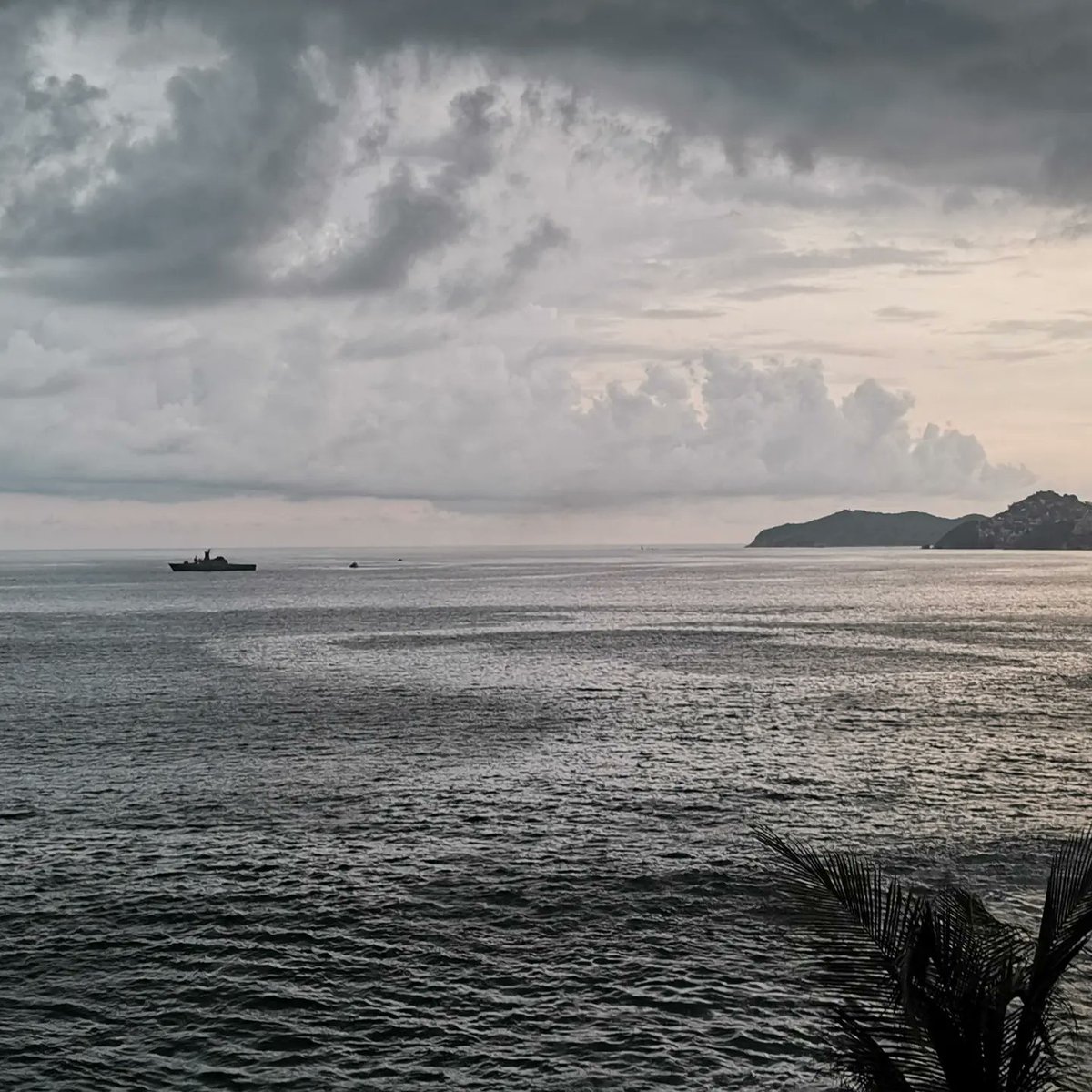 Gilbert80459238's tweet photo. Entrando la lluvia en Acapulco https://t.co/FXIIAkLtvC