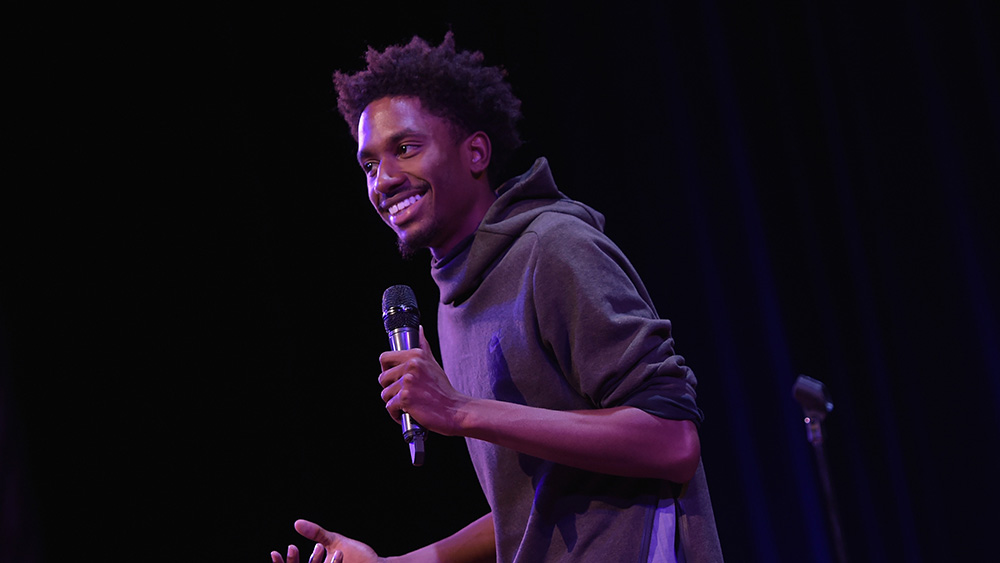 Jak Knight Dead!

Jak Knight, stand-up comic from Netflix and actor on Peacock series 'Bust Down,' dead at 28.

#SwishNewsApp | swishnews.onelink.me/WDmP/2b6129de

#Obituary #JakKnight #Netflix