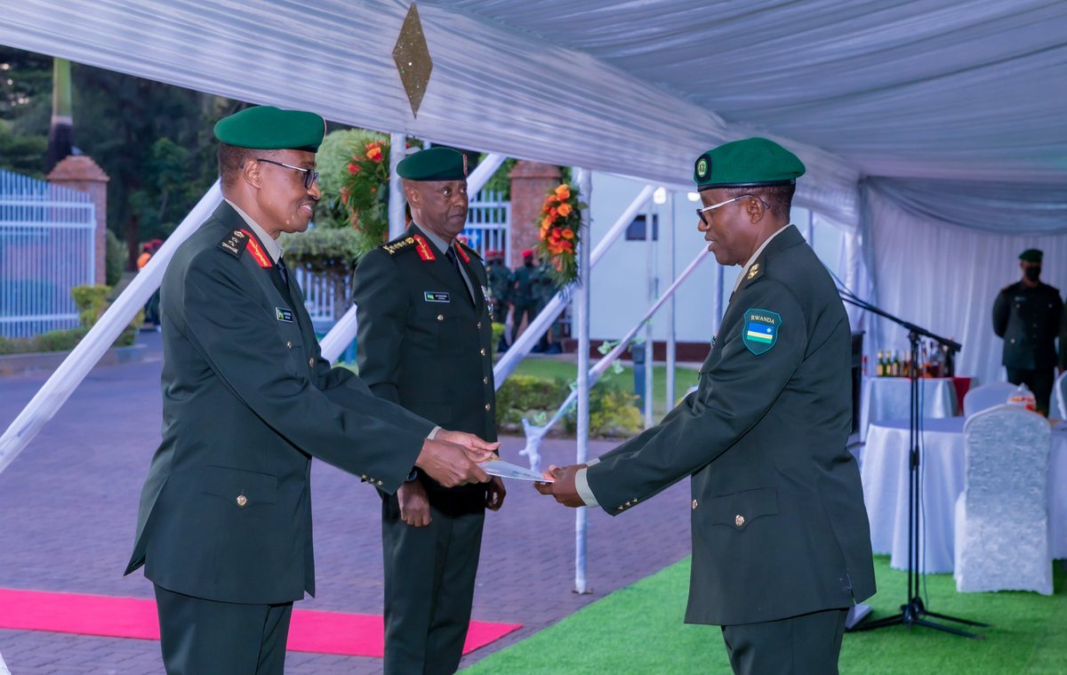 realrwandanews's tweet photo. #Realrwanda:@RwandaMoD (RDF) has for the tenth time held a send-off ceremony to honour the service of Military personnel who reached retirement age and those whose service contracts came to an end. https://t.co/0myNaszPDA