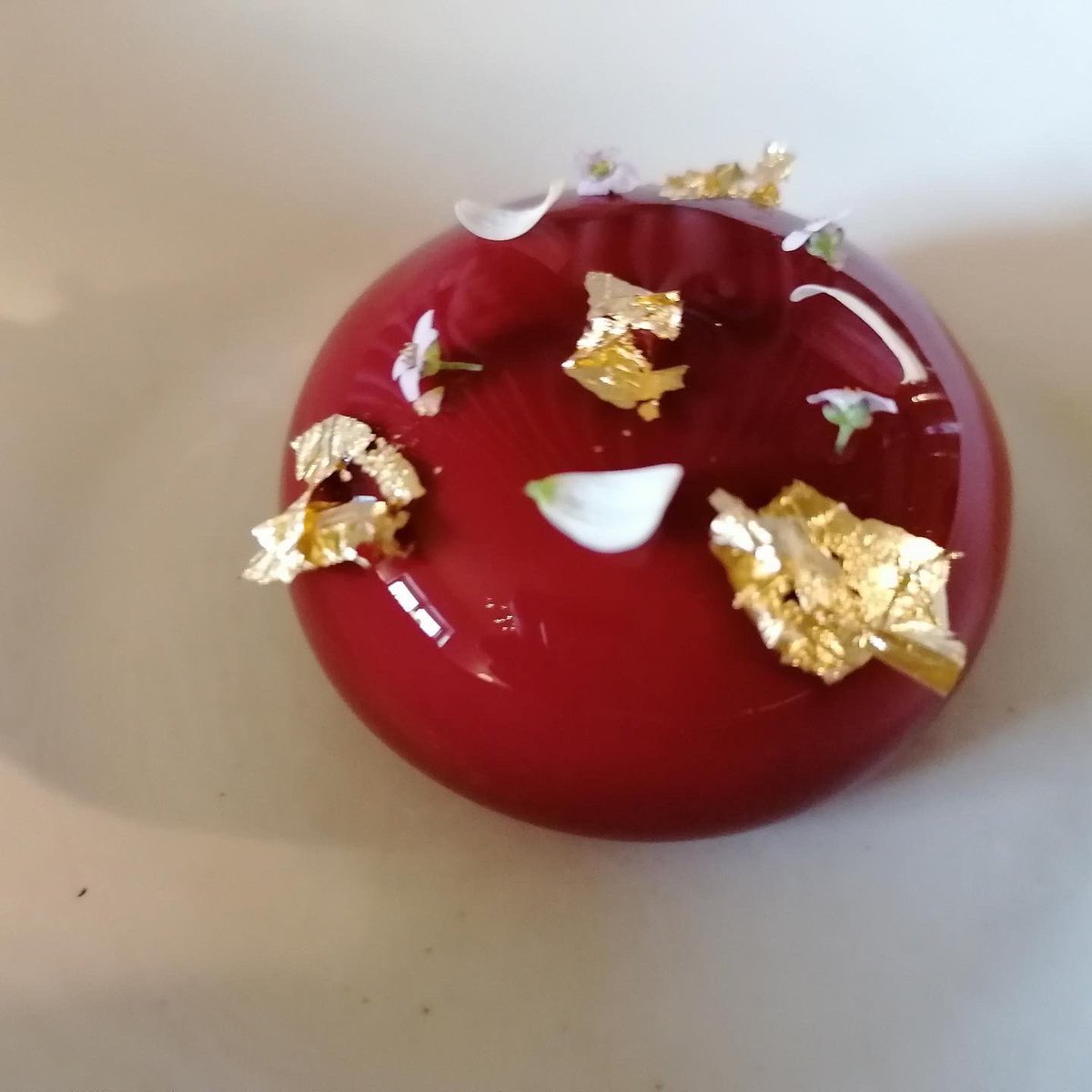 mallaspossu's tweet photo. Olipa upeaa käydä maistelemassa jälleen Michelin-tähdellä palkitun Ravintola Olon kesämenu. 

Saimaan seudun herkut olivat vahvasti esillä Hauhalan Hanhifarmin ja Kaartilan Mallaspossun toimesta. 

Kiitos koko henkilökunnalle ikimuistoisesta illasta!
⭐️👨‍🍳🐖

@OloRestaurant https://t.co/jrppmqW5lj