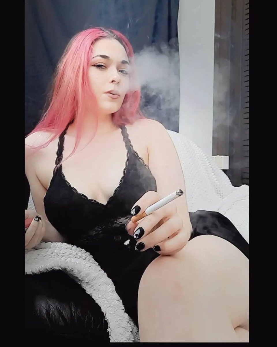 Cccarolynpics's tweet photo. Over 300 videos and daily new ones for just 4.50$😍 i also answer all my messages actively on there
Link in bio
#capnolagnia #ashtraybitch #cigaretta #cigarette #cigarettefetish #girlswhosmoke #smokingdarkside #smokingfetish #girlswhosmoke #linkinbio https://t.co/7Inh955YKD