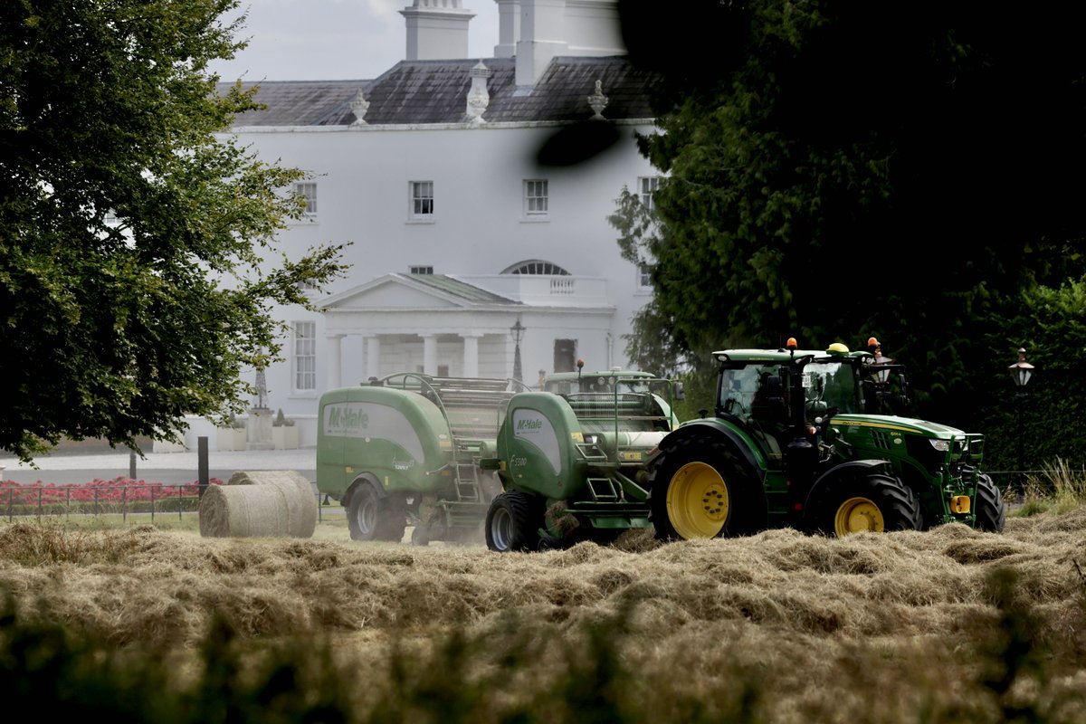 President of Ireland (@presidentirl) on Twitter photo 