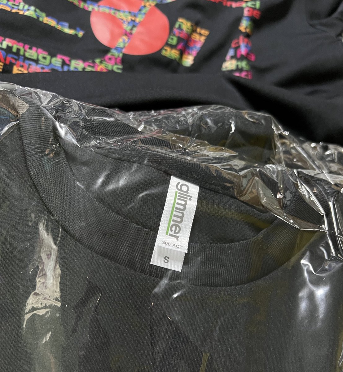 arnage_racing's tweet photo. 【✨ヘンナ企画✨小さめサイズの応援Tシャツごっそりもらってください】
SSサイズ 20枚
Sサイズ 25枚
着用感は大きめなので、
SSなら中高生〜小柄大人女性、
Sは細身男性でも充分着られます。
団体で一気に引き取ってくださる方、DMからお問合せください!
#armageracing #拡散希望 https://t.co/9YyE2yOLSR