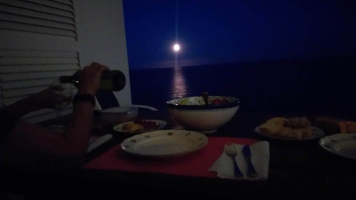 Aquí, casi siempre, la noche es mágica