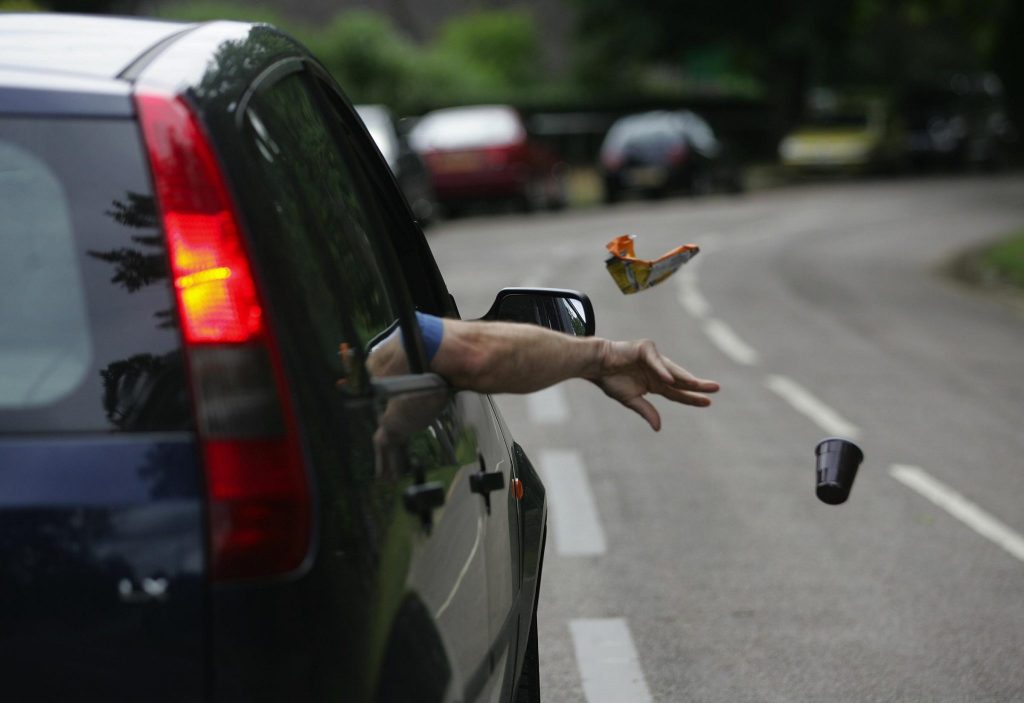 AskPHPeople's tweet photo. You know this isn't right, this is a good time to unlearn this habit. Don't litter PH City!

When driving in Port Harcourt, don't throw thrash on the road from your vehicle.
#PHTwitterCommunity https://t.co/M3S1P9Dw56