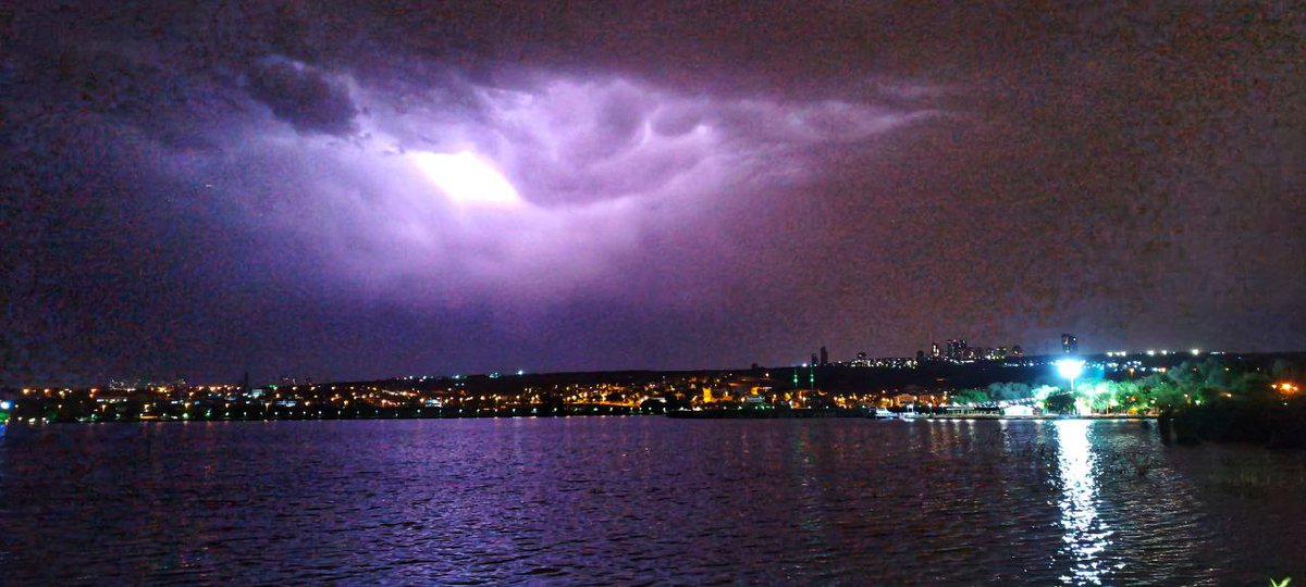 Dark4ngel4's tweet image. Thunder
#NFT 
#nftprime
#NFTCommmunity 
#nftphotography @elonmusk 
@cryptopunksnfts