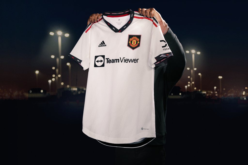 MUFCRepublik's tweet image. We're always looking to connect with more #MUFC fans, please do us a massive favour and RT, Like and Follow to help get us to 13k!🇾🇪

We follow back everyone in the United Family❤