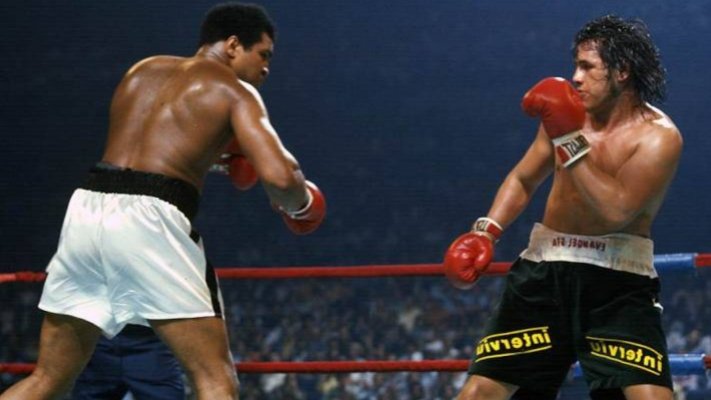 The fight of the century
Ali vs Evangelista
At the cinema
Apollo Creed vs Rocky Balboa
Music by Bill Conti
Song "Eye of the tiger" Survivor
youtu.be/btPJPFnesV4

#boxing #bso #spotify