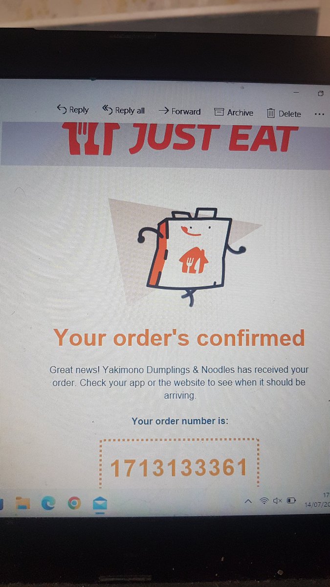 Nikkiwest83's tweet photo. @JustEatUK someone used my card details to pay for a meal and it's not showing up on my orders on the app but got a confirmation email and the money has gone from my bank https://t.co/jsyy0arB65