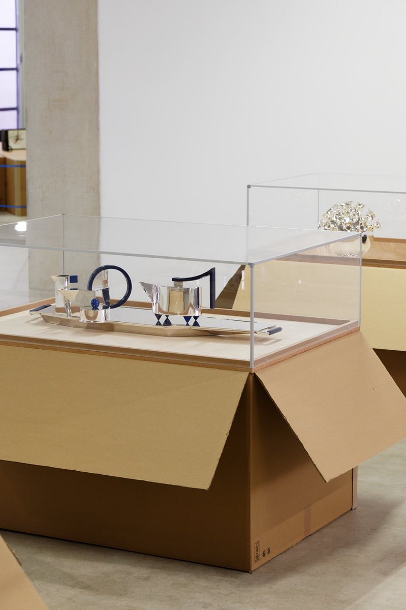 #weekendmood 
📣 Nos mediateurs.rices vous offrent, tous les samedis et dimanches à 16h, une visite accompagnée de l’une de nos expos. Ce #weekend : #visite de l’expo « La Nef des fous ». 
🆓 Comme TOUS les #dimanche , l'entrée au <a href="/fracgrandlarge/">Frac Grand Large</a> est gratuite !