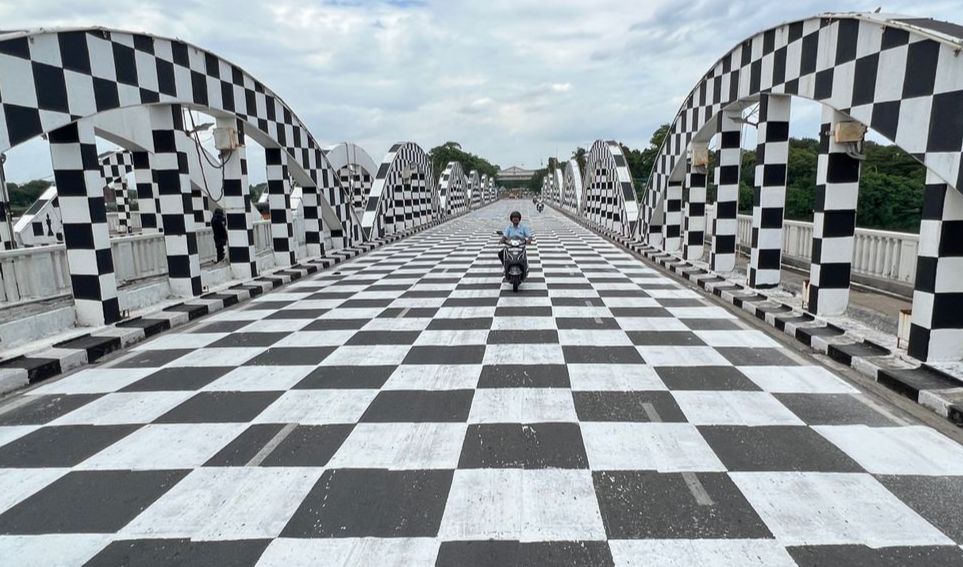 Watch: Tamil Nadu's Napier Bridge Painted Like A Chess Board Ahead of Olympiad