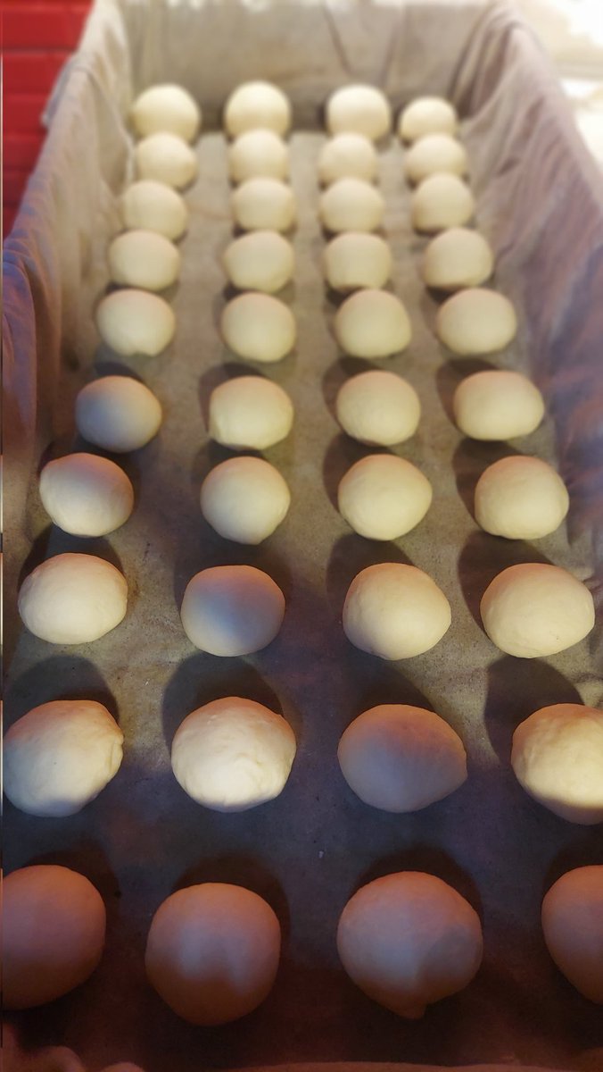 Sevince bebek muamelesi yapıyorsun ve o muameleyi yaptığım hamurların güzelliğiii 🍕🥺