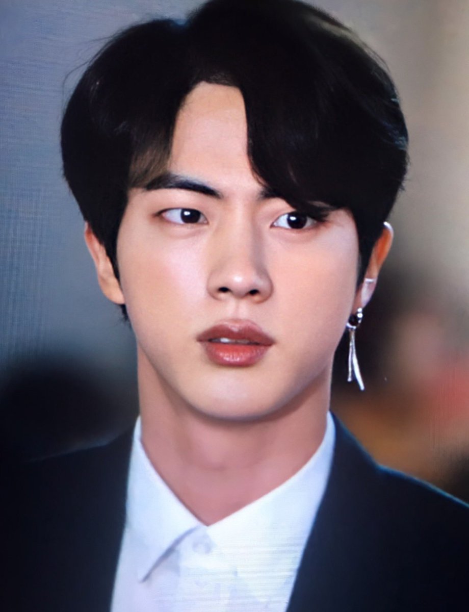 itlogred's tweet image. ㅤㅤㅤ