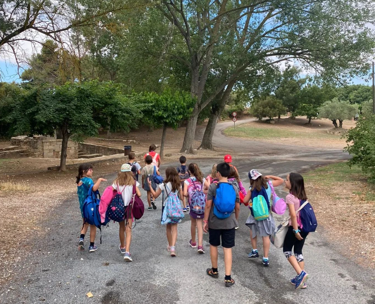 ajsarral's tweet photo. Acabem la 3a. Setmana del Campus Esportiu.
Un centenar d'infants que cada setmana practiquen esport i aprenem jocs, patrimoni i natura.
#joscs #esports #natura @oficinajove_conca @alexmejias7 https://t.co/XJqXzXgMRy