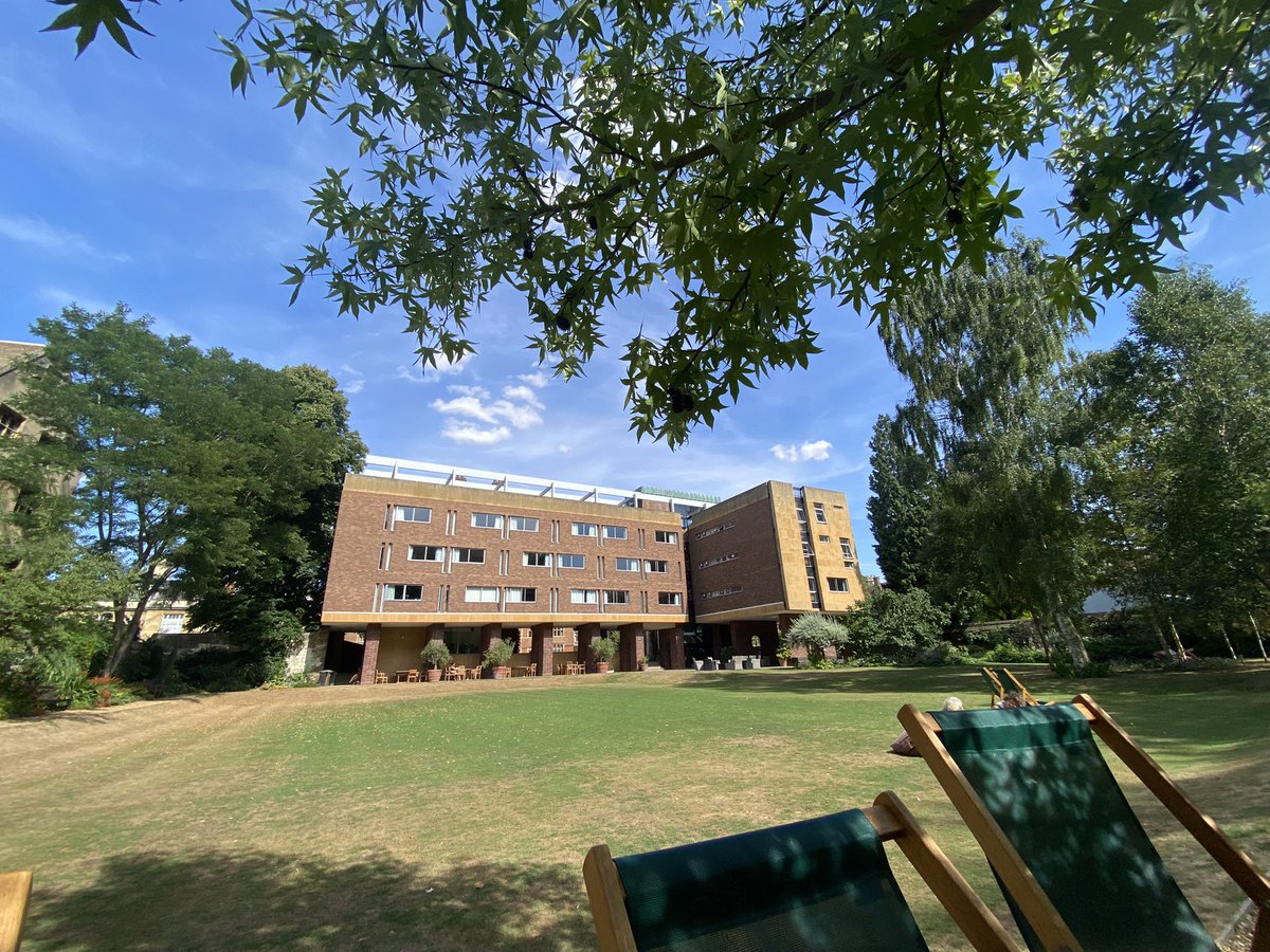 Natcha R tweet media