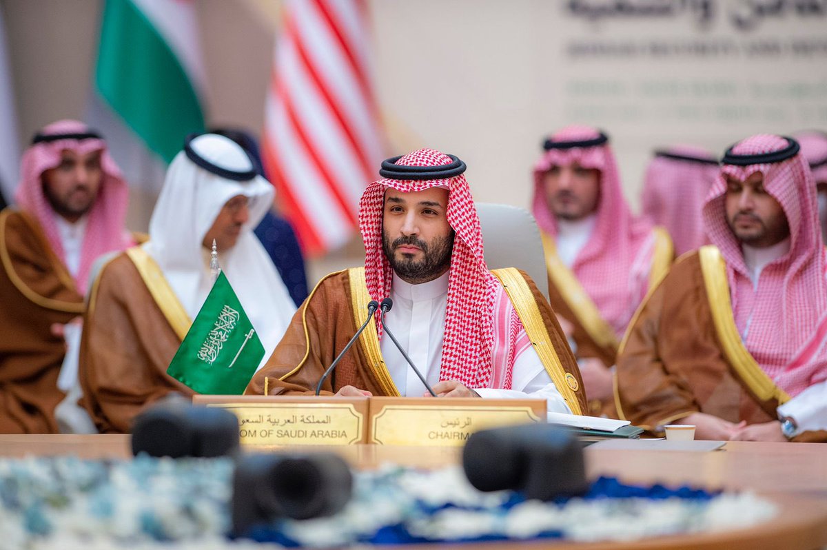 abdullahalquhid's tweet photo. أنا المطعمون اذا قدرنا 
وأنا المهلكون اذا ابتلينا 

وأنا المانعون لما أردنا
وأنا النازلون بحيث شينا

وأنا التاركون اذا سخطنا
وأنا الاخذون إذا رضينا

وأنا العاصمون اذا اطعنا
وأنا العازمون اذا عصينا

ونشرب إن وردنا الماء صفوًا
ويشرب غيرنا قدرًا وطينا 
#قمم_جدة https://t.co/DsJMKPBiRh