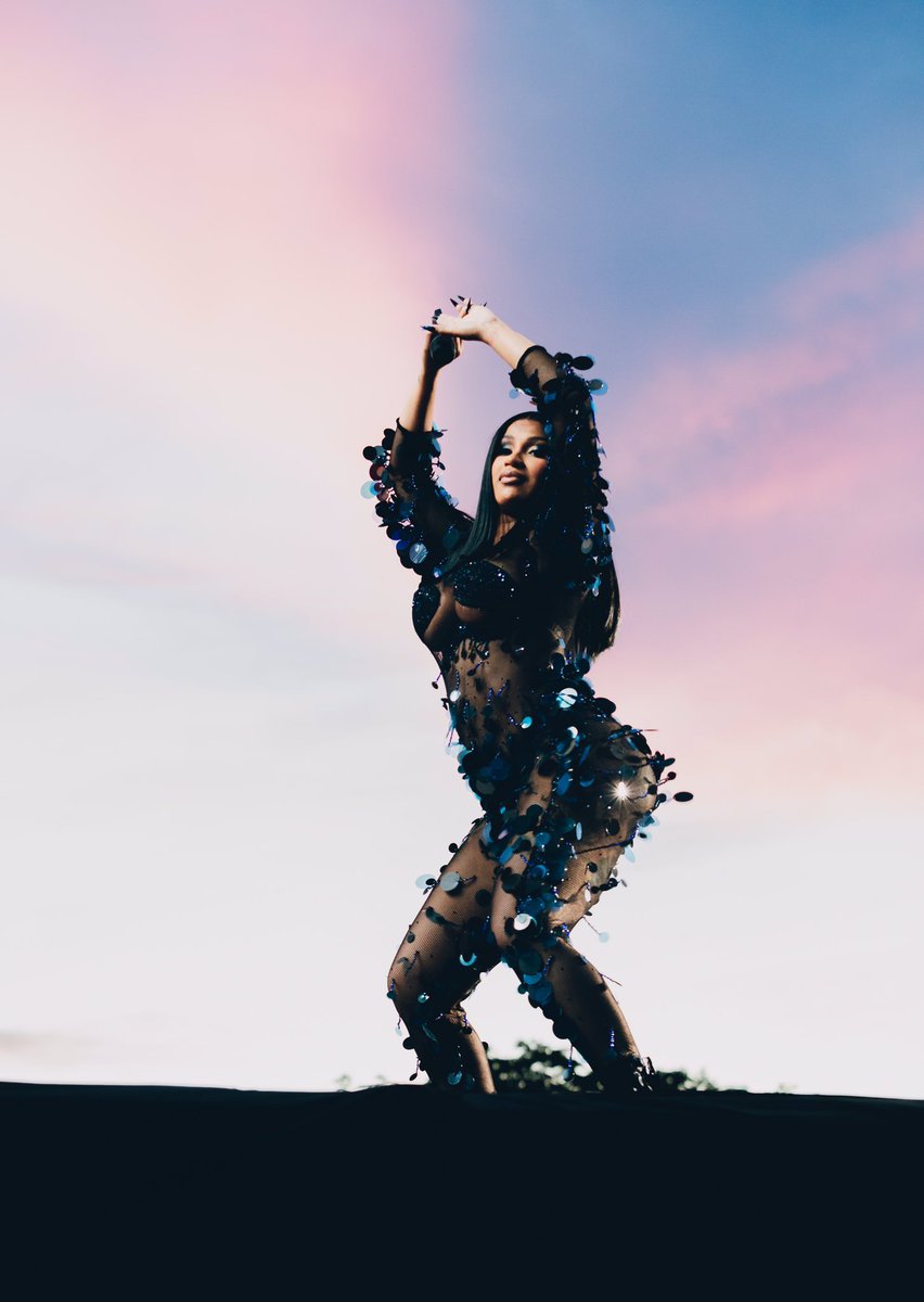 scrdofmee's tweet photo. @iamcardib @WirelessFest https://t.co/ih7hDegmNG