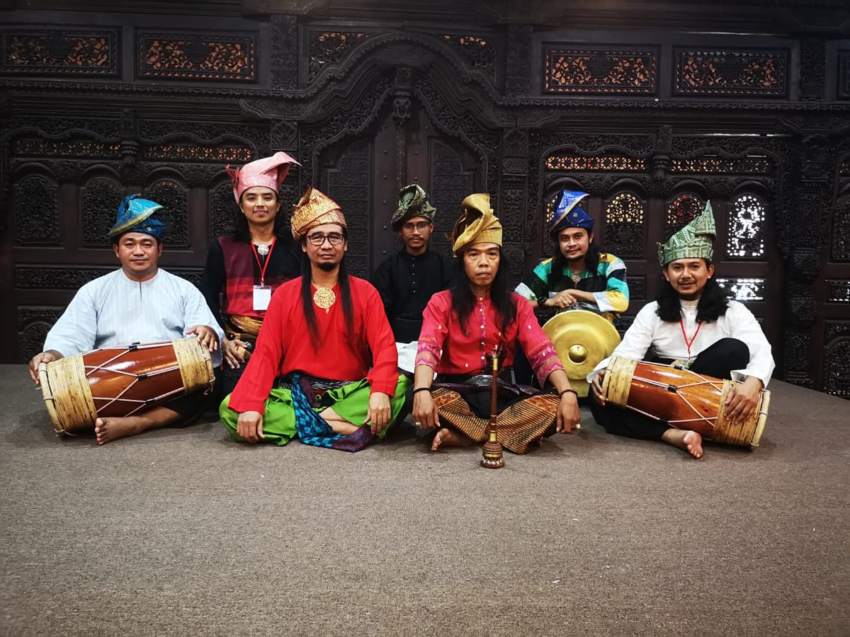 Alun alur warisan purba
Tanah beradat pusaka wangsa
#gentalakasturi