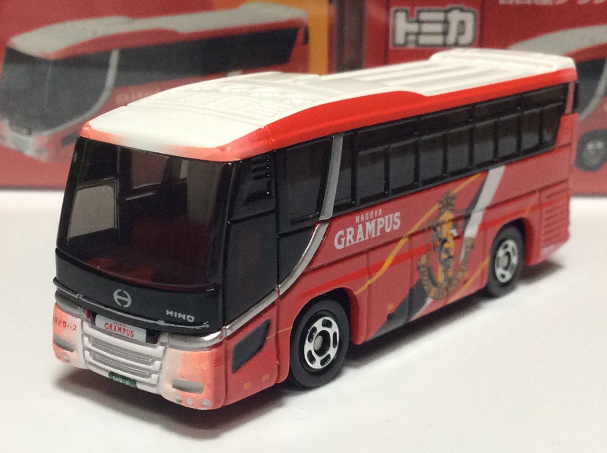 送料無料 トミカ 名古屋グランパス チームバス Medeotpropiedades Com Ar