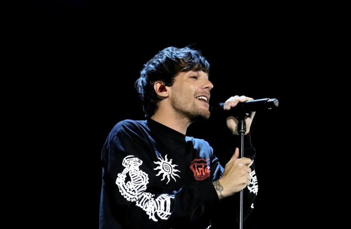 LT__91's tweet photo. HQs of Louis on stage in Manila!

#LouisTomlinsonWorldTour2022 #LTWTManila 📸 Gia Allana https://t.co/6ICjER77f2