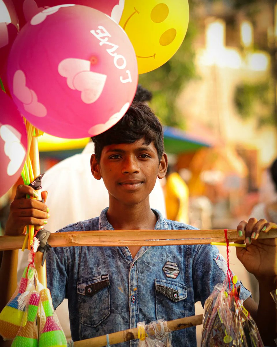 Dilpreetkoh's tweet photo. Just love doing this work.
#streetphotography #indore #facesofindia #IncredibleIndia #streetview https://t.co/DoucaUMDA7