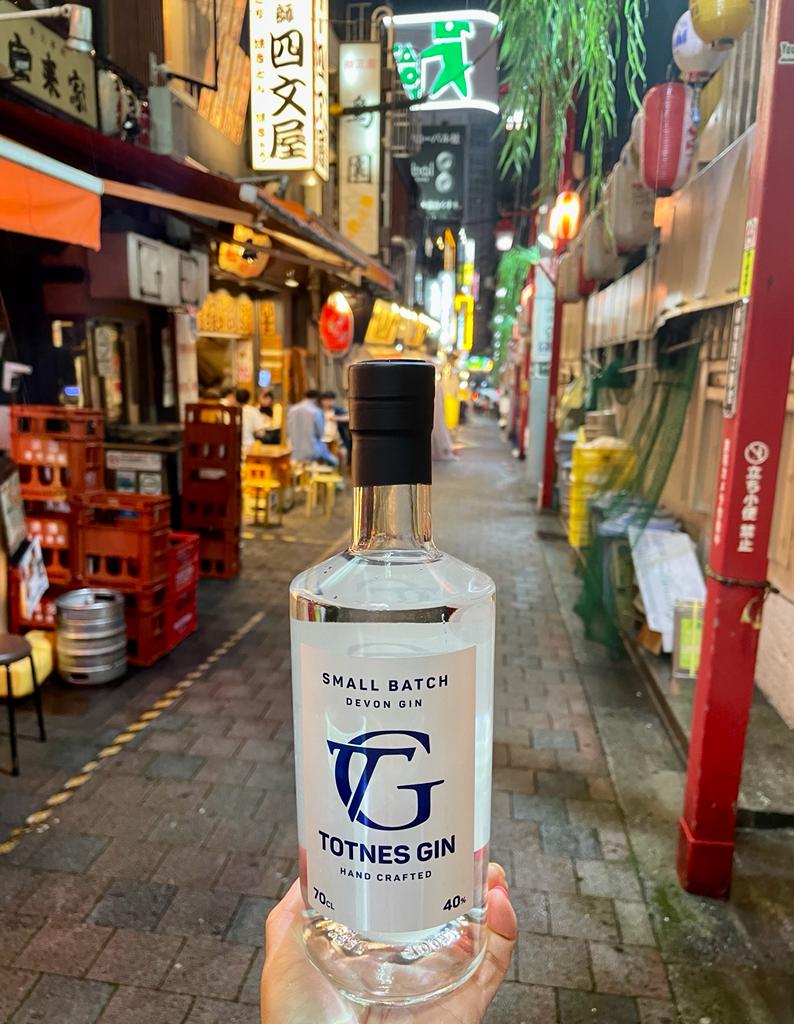 Totnes Gin
Now in Tokyo....
Where's yours?
#gin
#totnes
#local