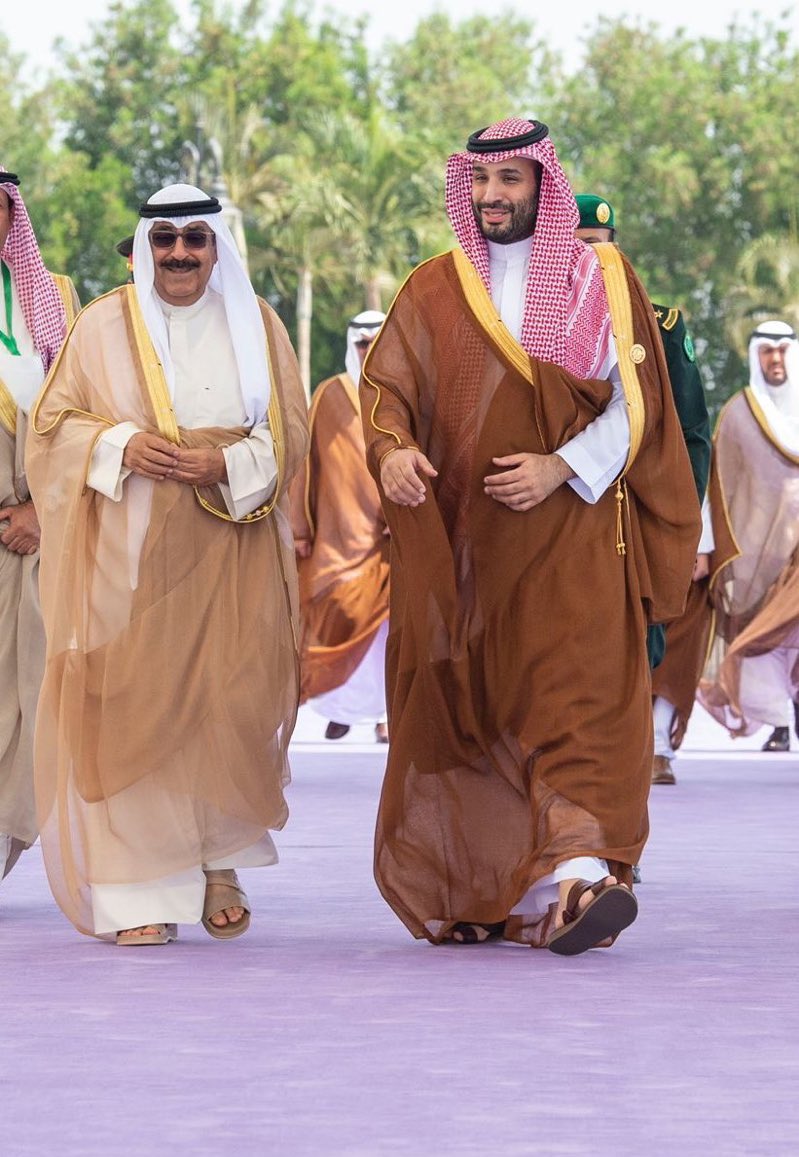FaHaD_R9's tweet photo. اللهم إحفظ الكويت و السعوديه قيادةً وشعباً من كل مكروه 🇰🇼🇸🇦
وكافة بلاد المسلمين https://t.co/ekK9IAV06o