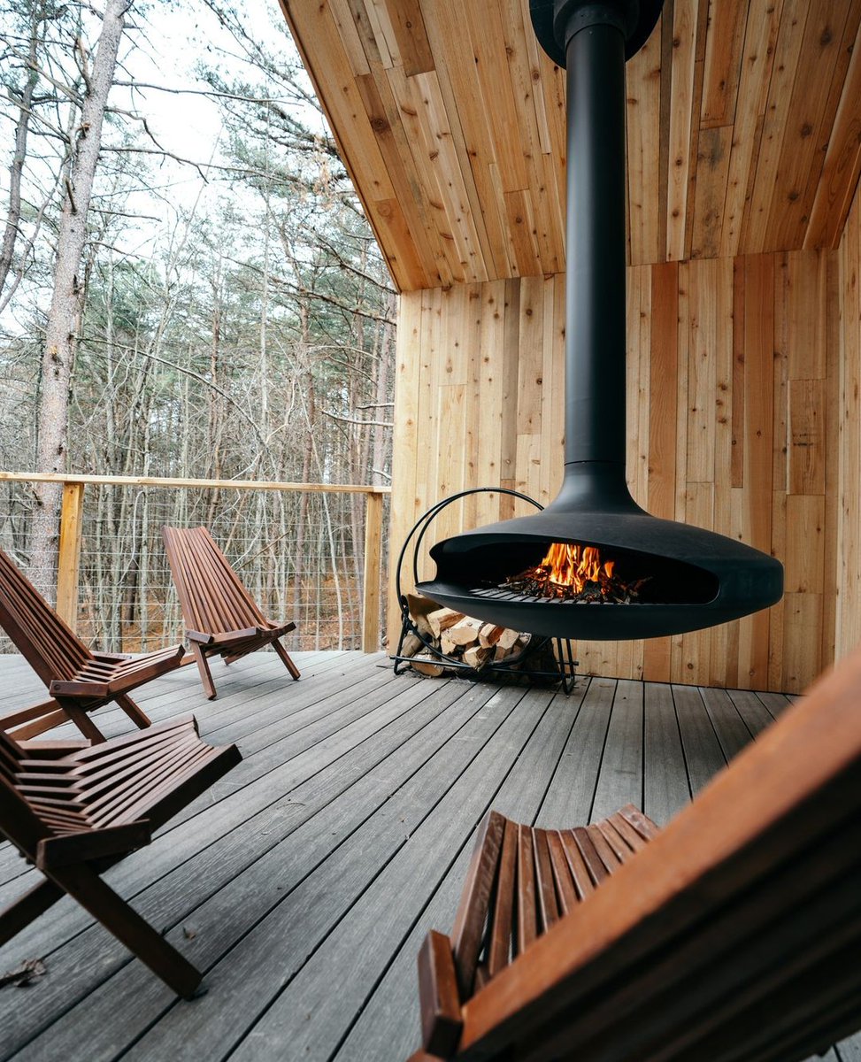EuropeanHome1's tweet photo. This Suspended Gyrofocus adds this patio, making it an ideal spot for outdoor relaxing🔥🔥🔥
📸: journey.more
.
.
.
.
.
#gyrofocus #focussummer #outdoordesign #patio #designinspiration #exteriorinspiration #fireplacemakeover #homegoals #fireplacedesignideas https://t.co/8hUFqtLuww