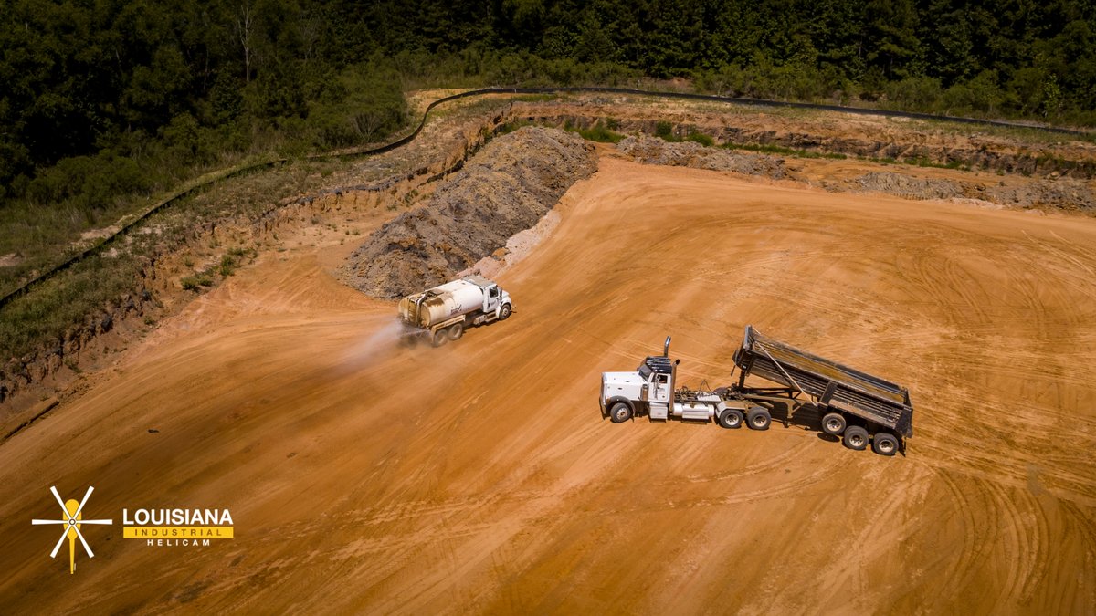 lahelicam's tweet photo. Construction progress in North Louisiana - 7/15/22
#construction #earthmoving #dirtwork #dumptruck #trackhoe #dozer #bulldozer #engineering #surveying #mapping #photogrammetry #lidar #pointcloud #dsm #digitalsurfacemodel #photography #aerialphoto #louisianahelicam #licensed https://t.co/268dsk7kJD