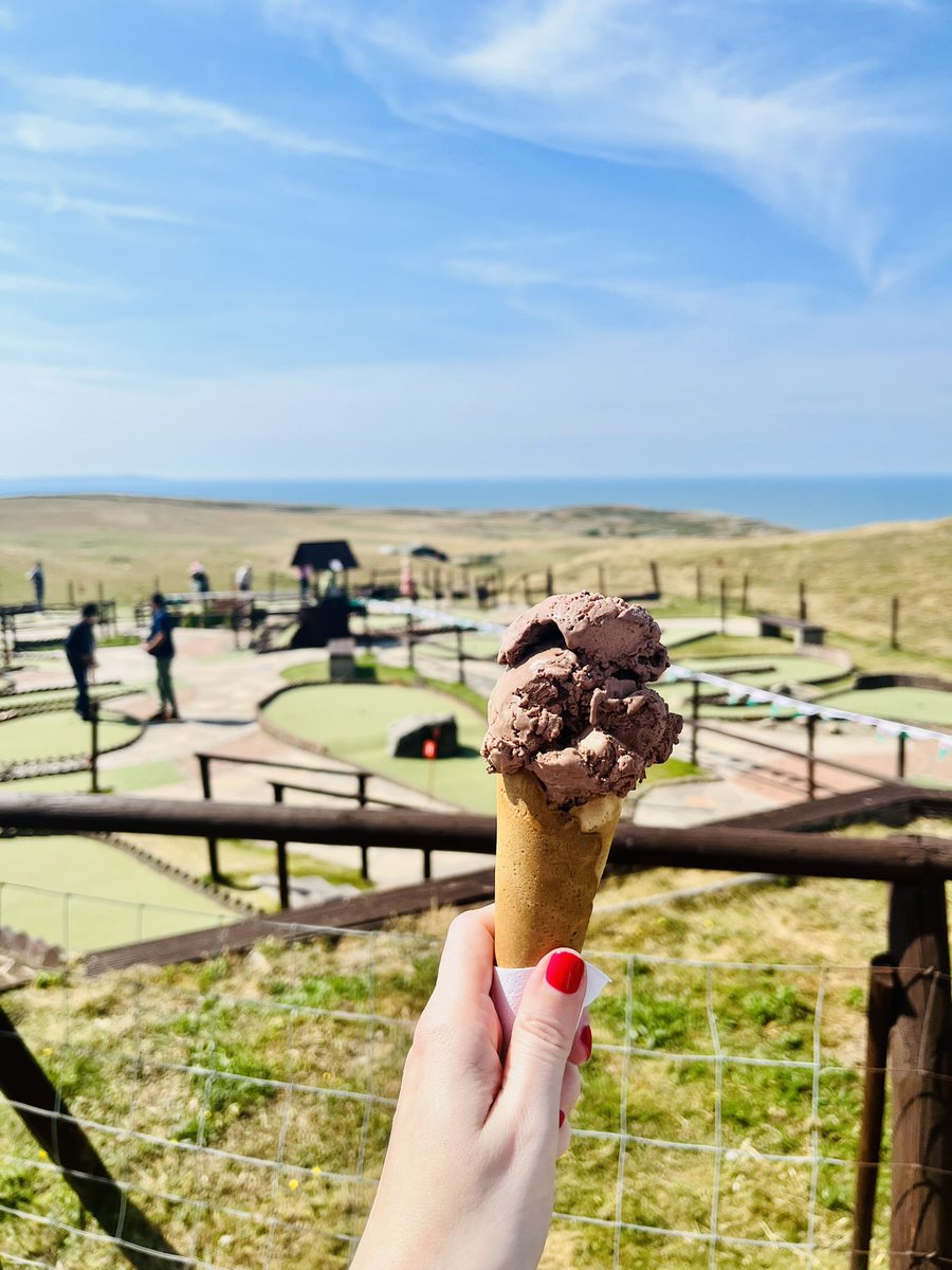 MrsOleary1814's tweet image. 🤍🚋🌊☀️🍦🏴󠁧󠁢󠁷󠁬󠁳󠁿😆 #SummerHolidayCountdown #NearlyThere #SevenToGo #SummerTime #Summer2022