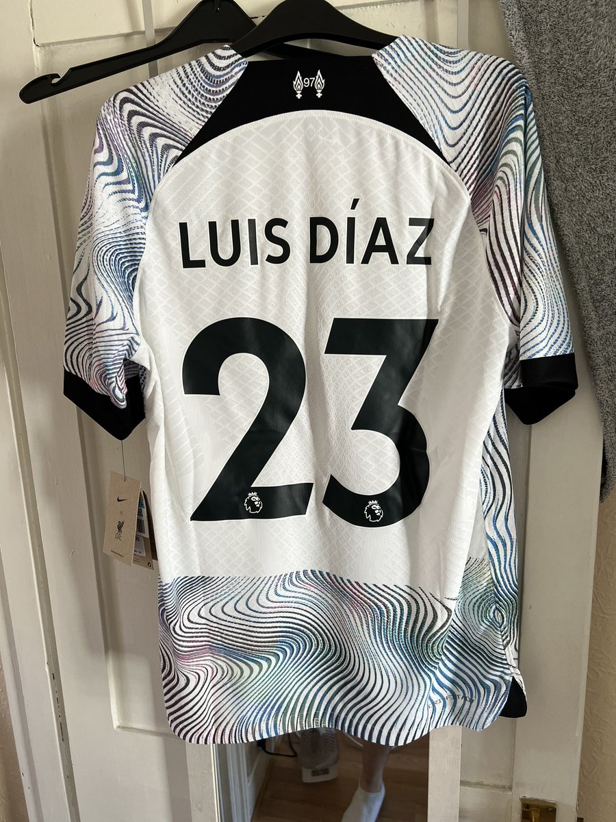 47_shirts's tweet photo. My newest addition to my liverpool shirts! https://t.co/yqAOgDFAby