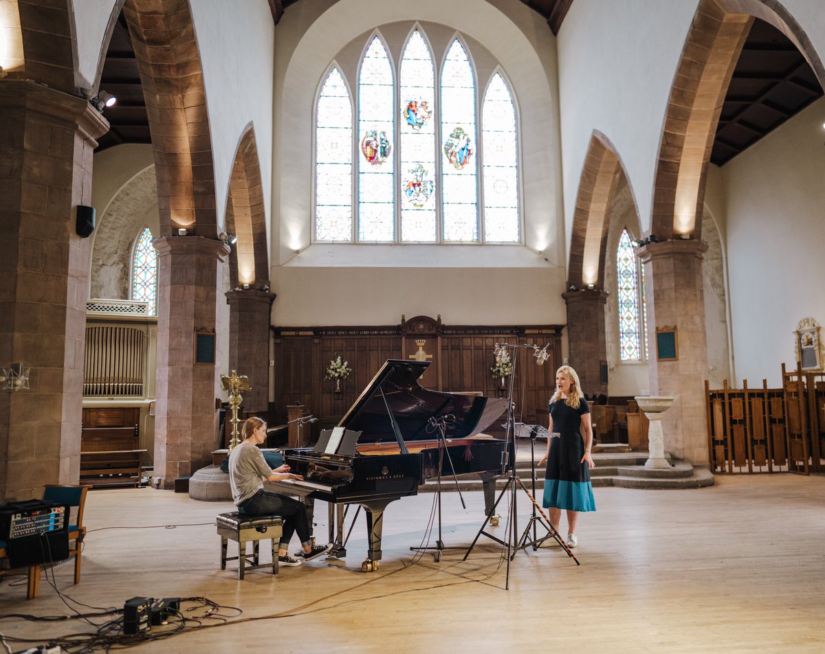 That’s a wrap on #dreamrisksing! Final day - 1st recordings of songs by Florence Price and @MicheleBrourman, also songs by @LibbyLarsen and Alma Mahler. Feeling proud that we’ve shared more women’s stories in classical song. Big thanks to @lana_bode, Paul & Will @delphianrecords.