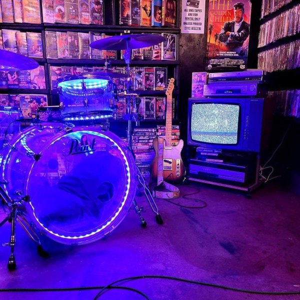 #OnAirNow Ivory Skies <a href="/ivoryskiesband/">Ivory Skies</a> - Bring Me Up, tinyurl.com/ym48r78h or tinyurl.com/2afw5j2v
IndieMUSIC mainstreamMUSIC Help keep the station going if you can donate here goodmusicradio.wixsite.com/gmrts