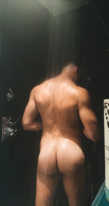 Watch Kyle Hart's leaked NSFW photo on TwXstars