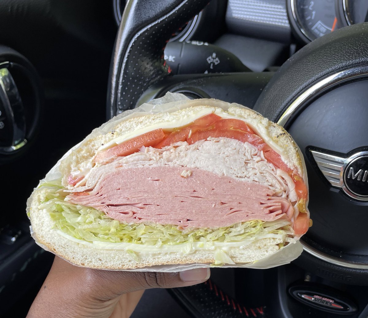 PryceOnPurpose's tweet photo. Ok so………. I like a combo of bologna, Turkey and white American cheese with a light amount of Mayo, lettuce and tomato. This is not the correct ratio…. Is this typical to add that much lunch meat to a sandwich 🥪? I’m curious… #whysomuch https://t.co/J6bL6FJahg