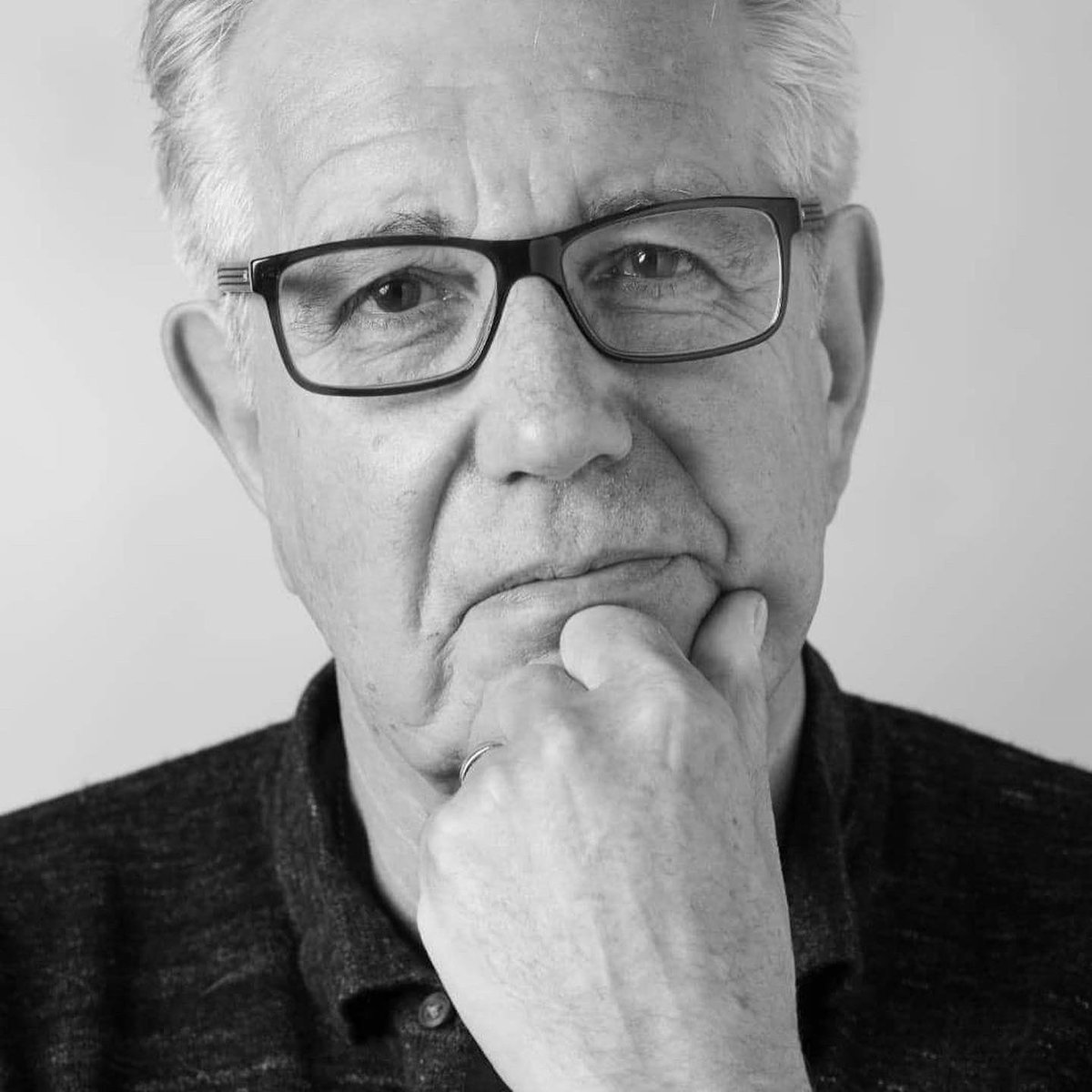DaretoKnowTC's tweet photo. Next at Dare to Know Theatre Invites 2022, the wonderful @NickMaynardUK with his new piece ‘Passing Time’!

You’ll be pleased to know we found an actor, the brilliant @DandyBee!

Directed by Jeff Longmore

📌@OldhamColiseum
📆 21st July
🕢 7:30pm
💰 £5
🎟 https://t.co/wGGtQUb8pR https://t.co/rkAUdcZRMn