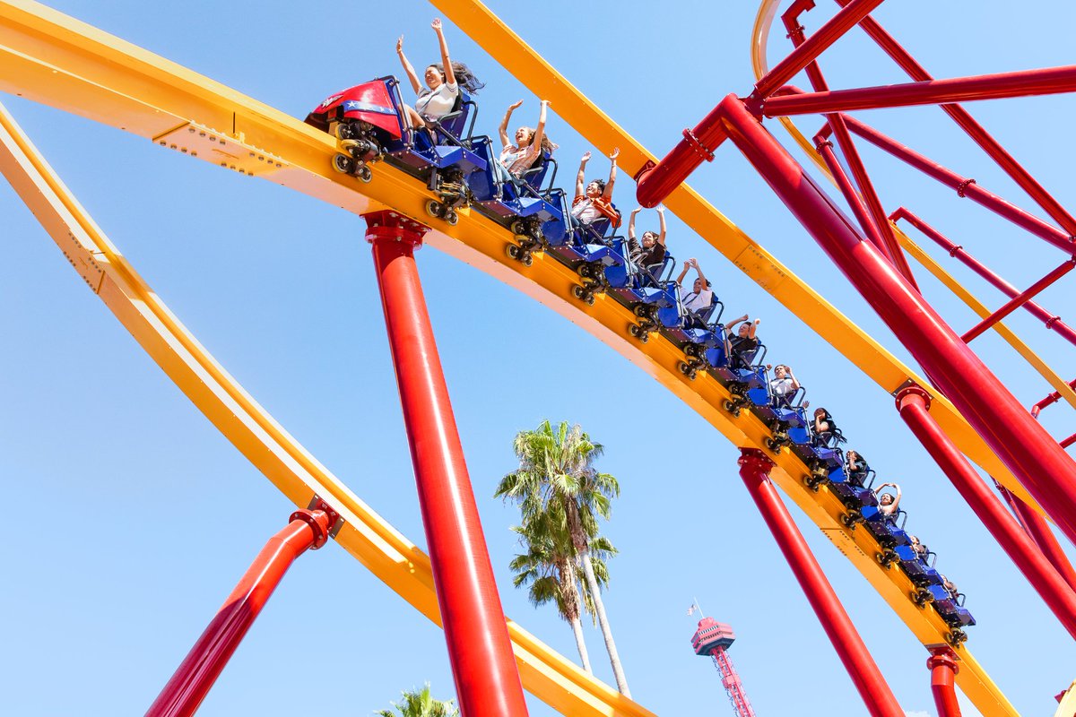 RPRides's tweet photo. Congratulations @SFMagicMountain & our partner @RockyMtnConst on the opening of Wonder Woman Flight of Courage!✨🦸♀️🎢
·
📸@SFMagicMountain
·
#RPRides #WonderWomanFlightofCourage #Opening #Sixflags #RockyMountainConstruction #RMC #SingleRail #Coaster #USA #WonderWoman #DCComics https://t.co/ONphjNTFv3